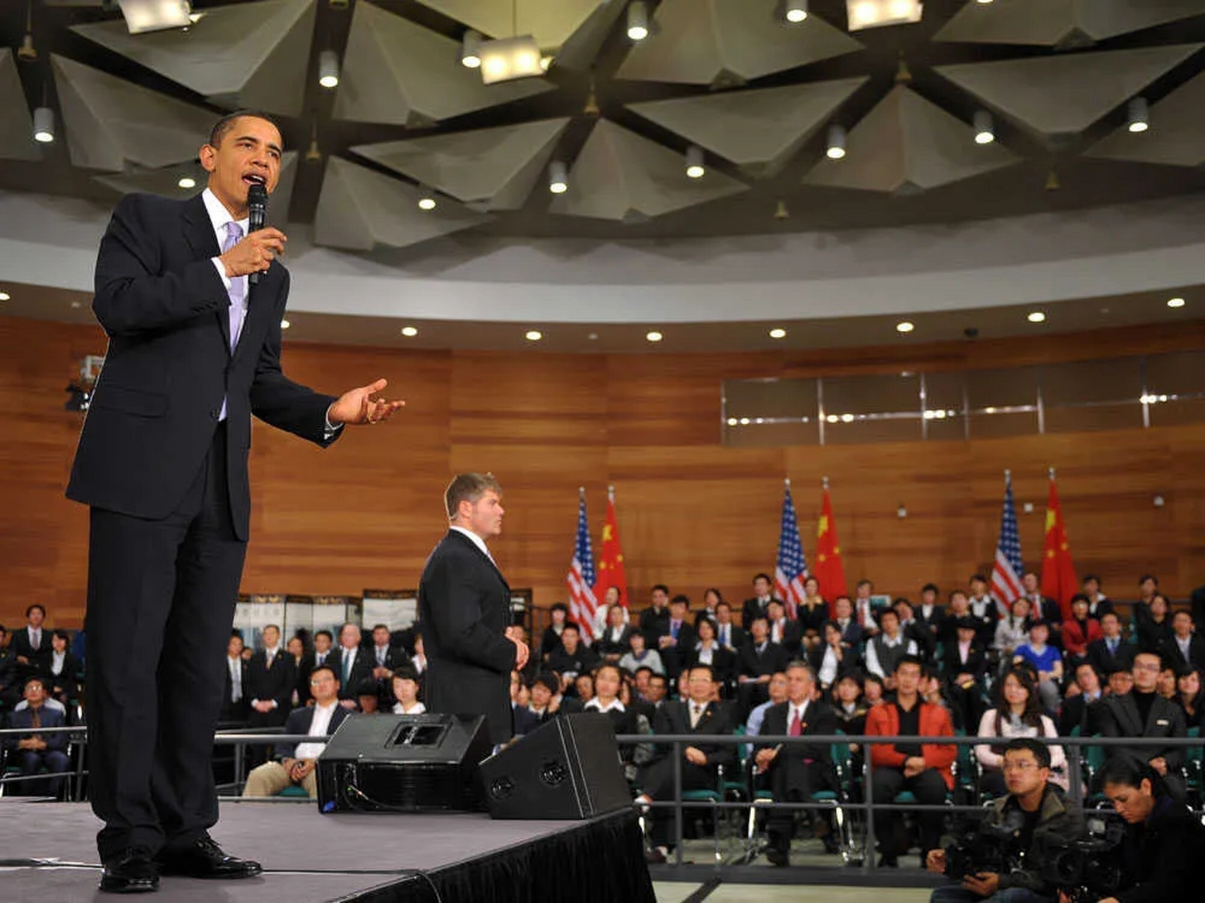 1984年,美国总统里根在复旦大学演讲