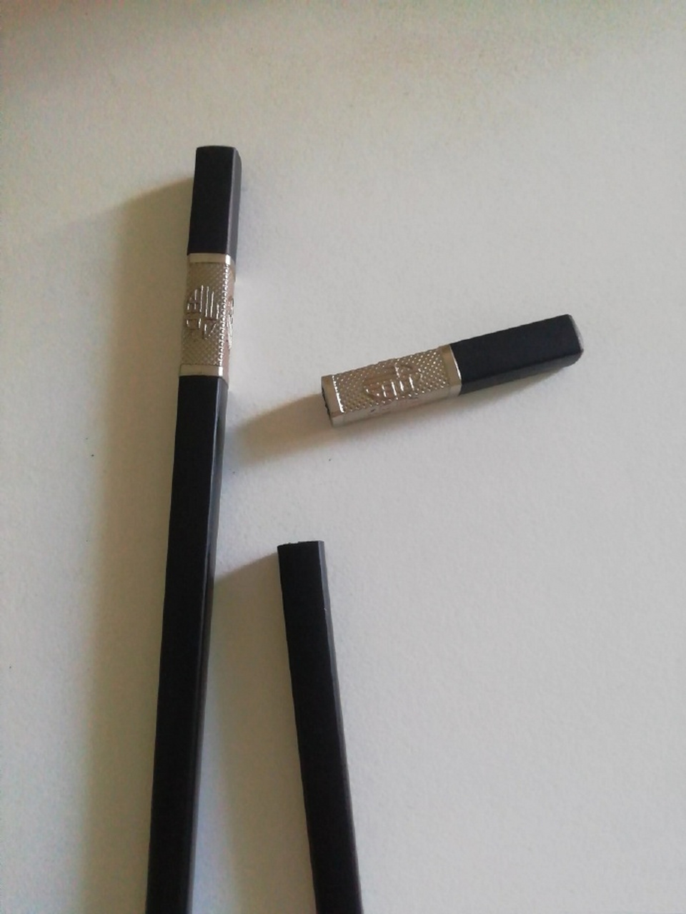 网友:晚上筷子突然就断了,有没有懂的,帮忙解释一下,是什么意思?