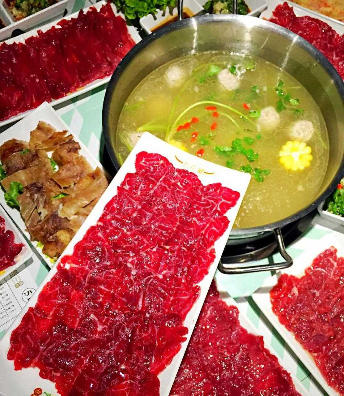 花田煮臻牛火锅终于开到银川金凤万达啦.