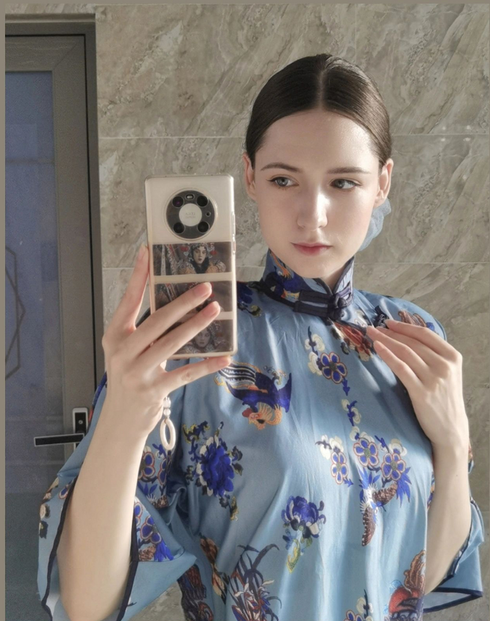 老外穿旗袍也是妥妥的好看呀