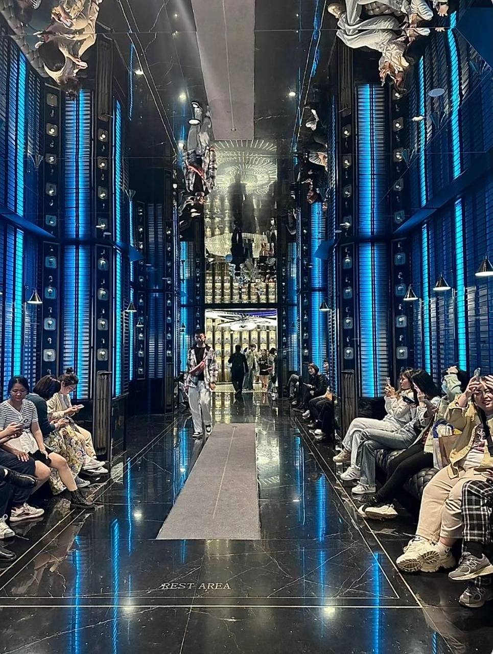 南京德基1200w洗手间和800w洗手间对比图 传说中几百万的厕所 wc 南京