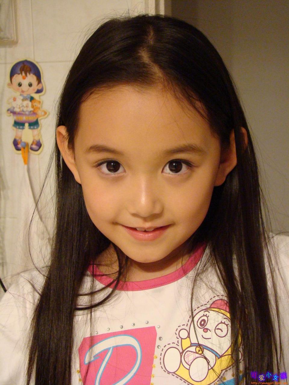 蒋依依,中国儿童演员,童星!出演过数部电视剧并接拍过多部广告.