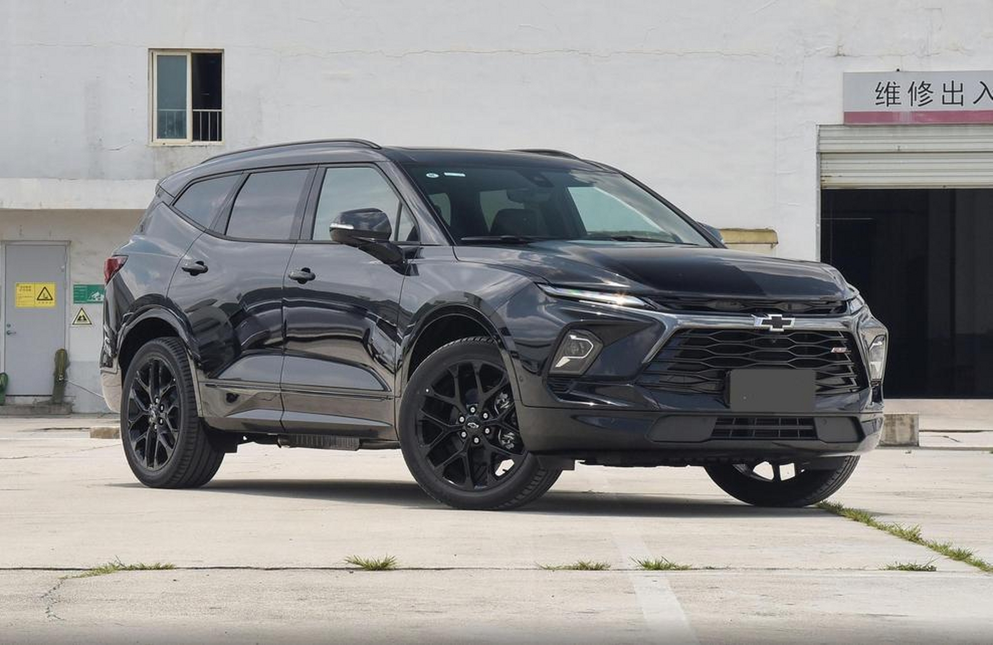 近期,2023款雪佛兰开拓者上市,和2022款25.