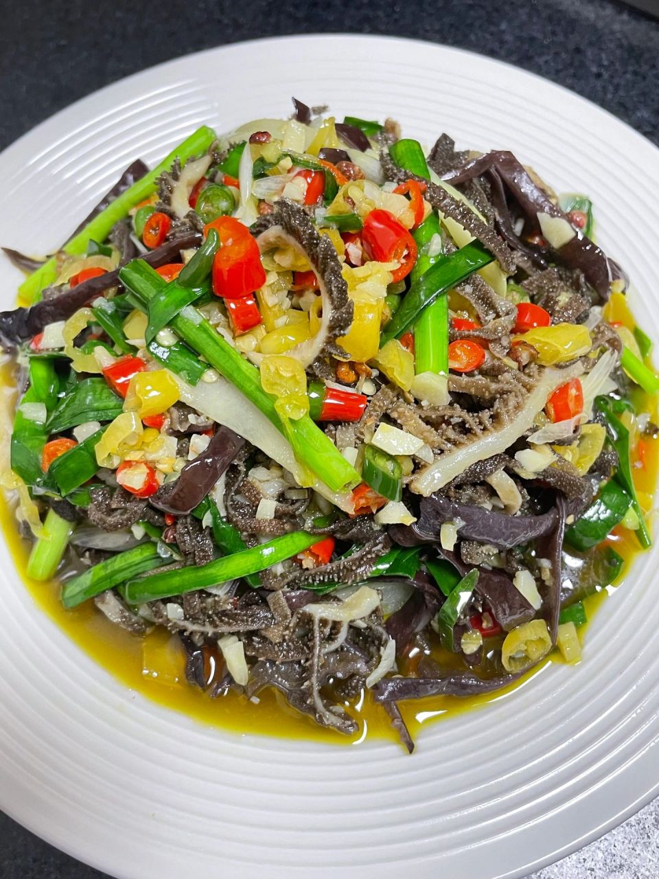 毛肚不要光拿来烫着吃了,这样酸辣爆炒的毛肚真的巨下饭.