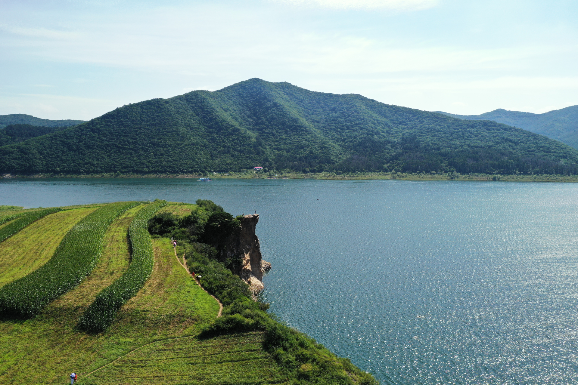汤河水库#美好辽宁欢迎您# #贯彻二十大辽宁在行动# #网红打卡地辽宁