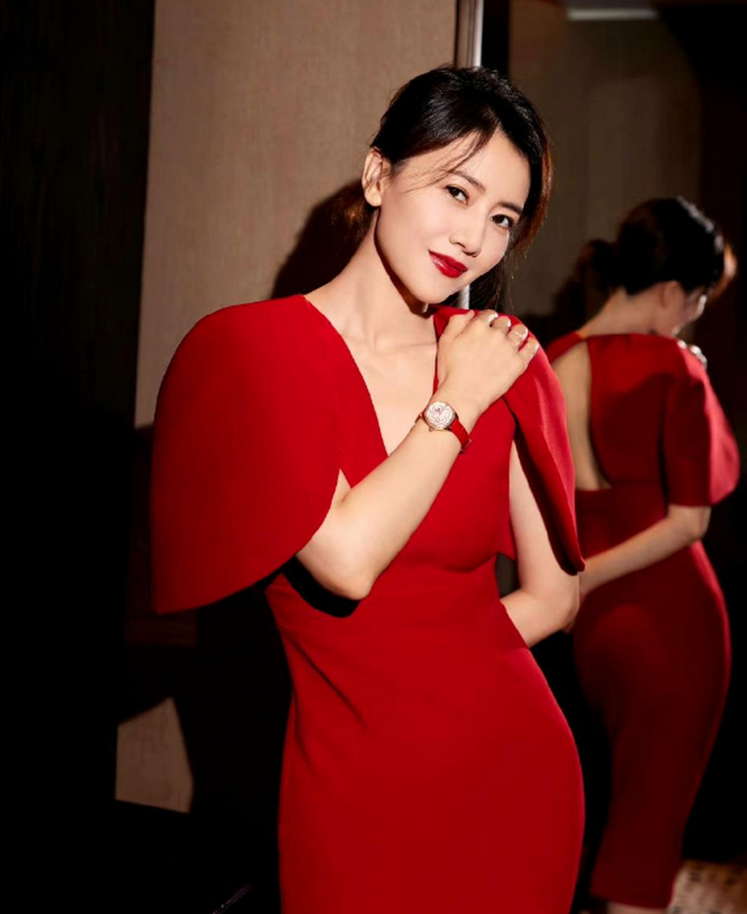 高圆圆好适合大红色