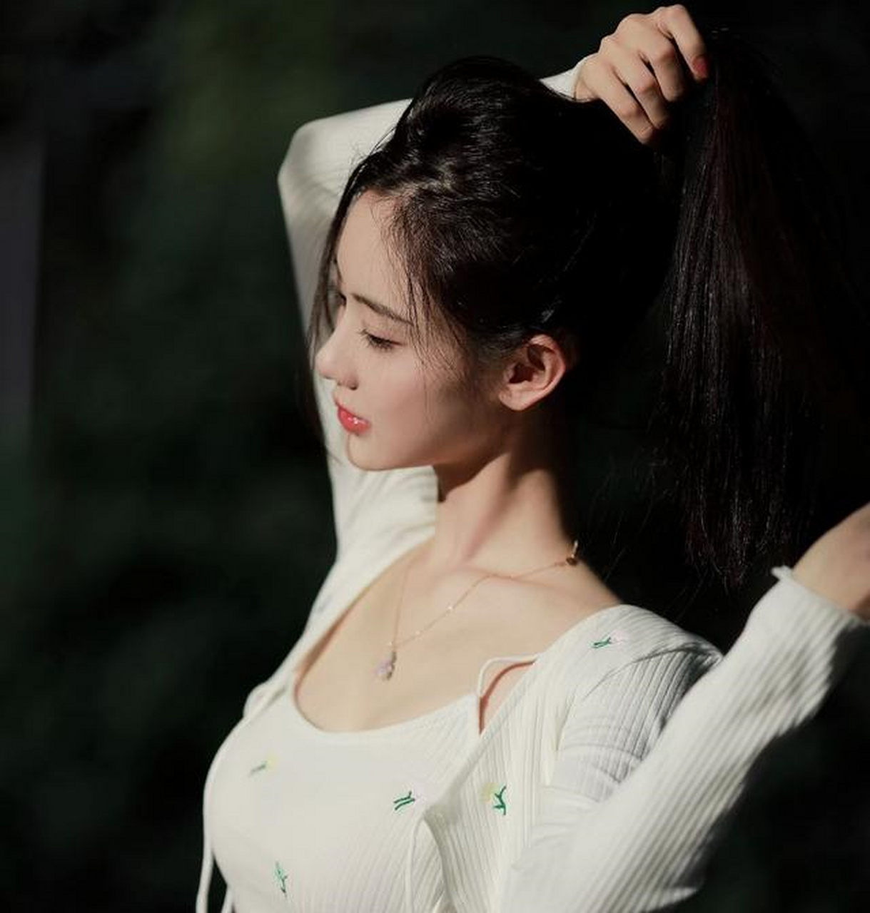 北影校花曹赛亚