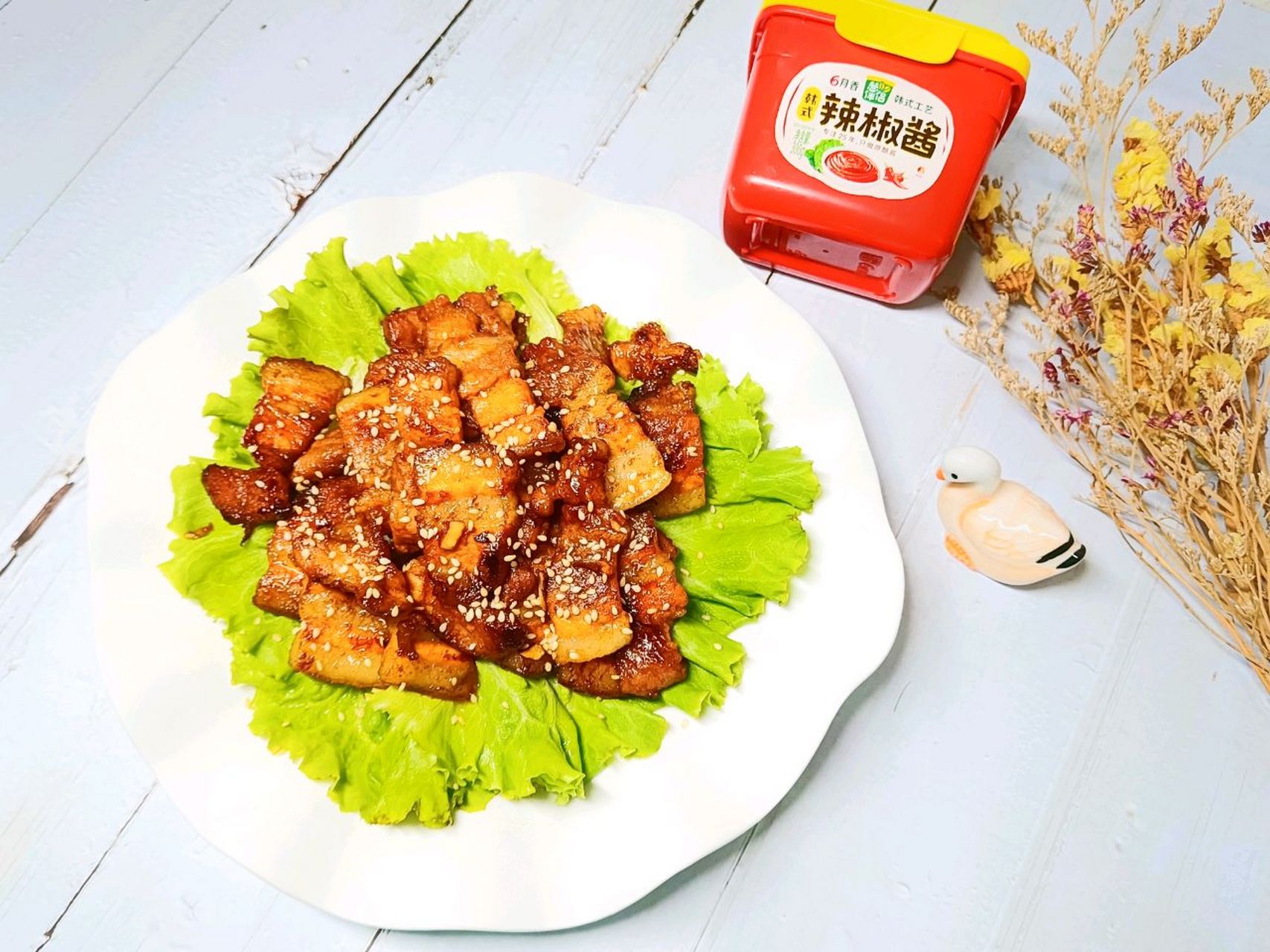 韩式香煎五花肉 家里有小朋友超喜欢吃肉,简单快手的韩式香煎五花肉