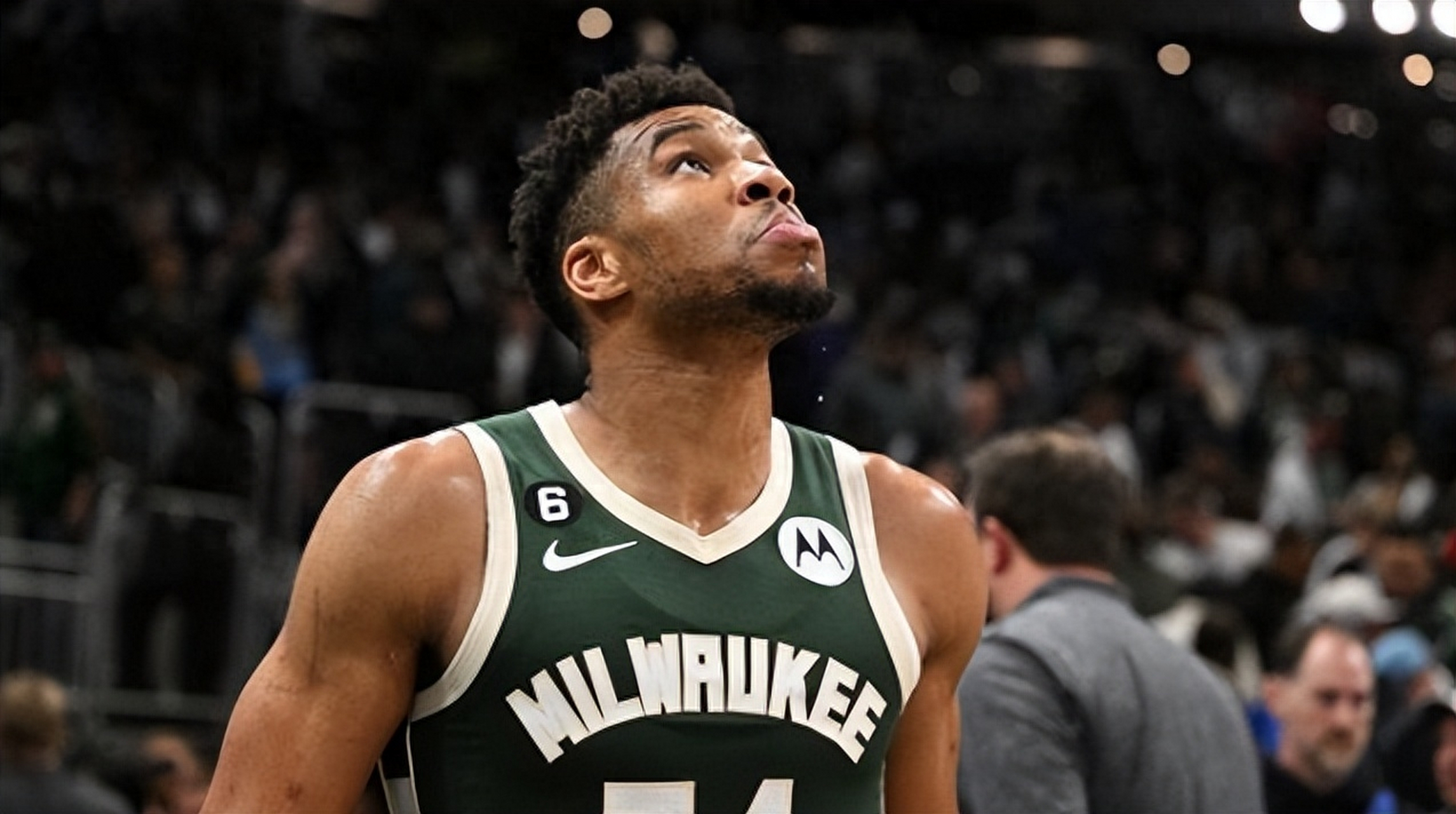 现在nba真没啥忠诚可言,球员如此,球队也是如此,归根