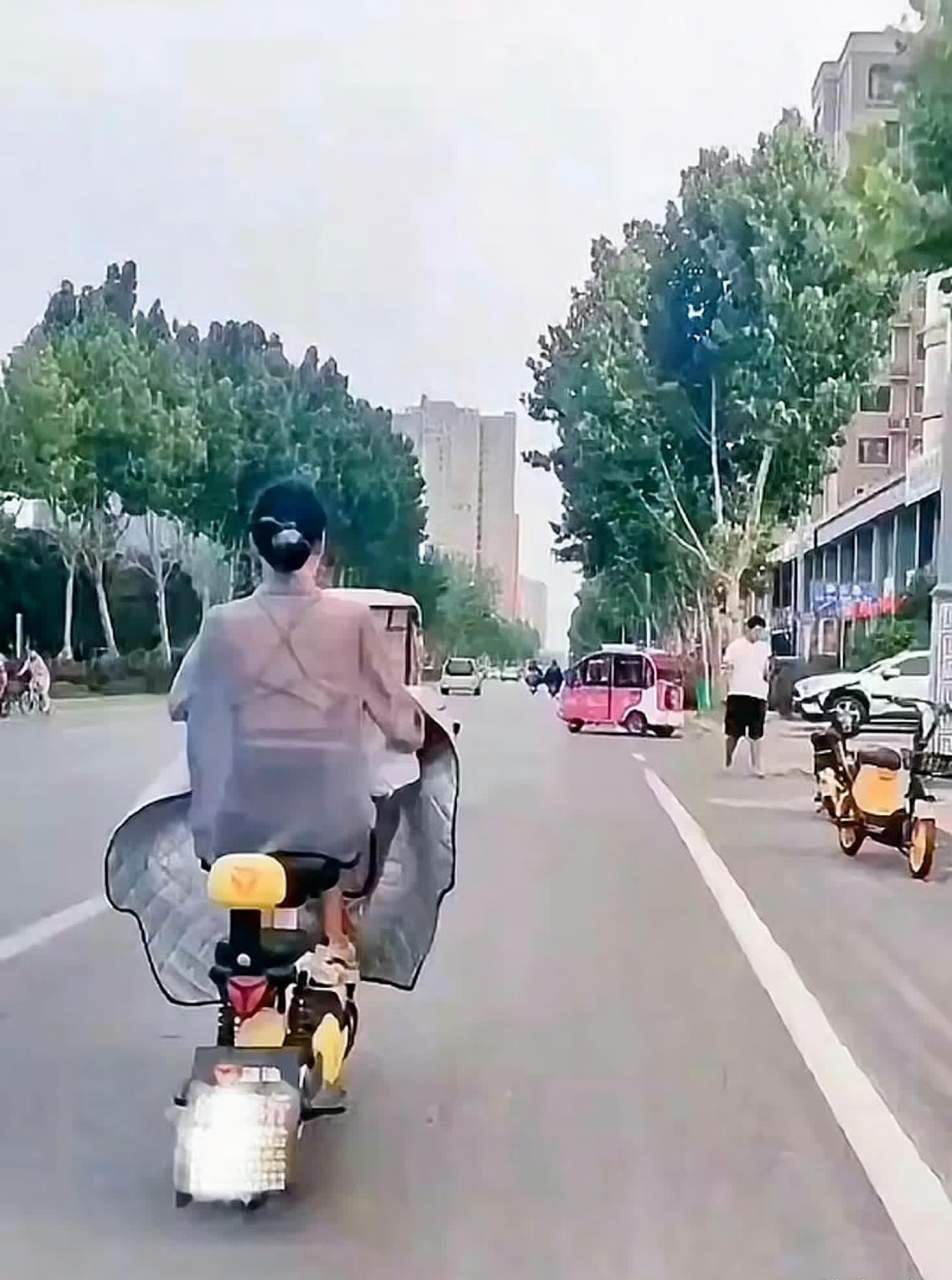 网友:真是莫名其妙,为什么导航一直提示你偏离了路线,路线已经给你