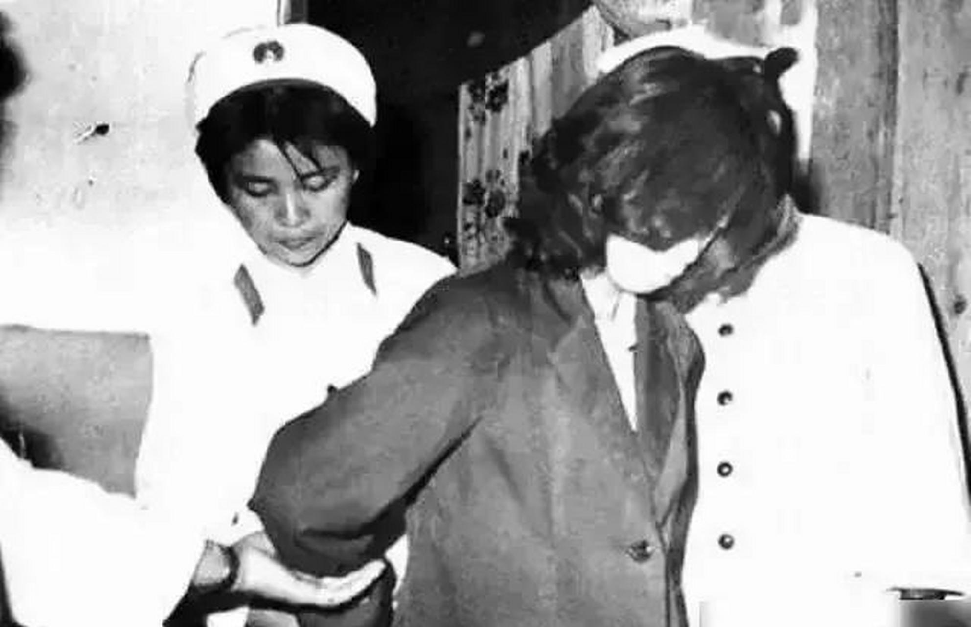 1983年,徐州26岁女青年胡贤华,因"流氓罪"被判处死刑,并执行枪决.