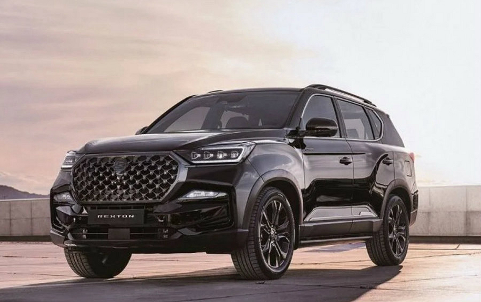 在2017首尔车展亮相的现行第四代双龙rexton,很多地区也有部署部署,自