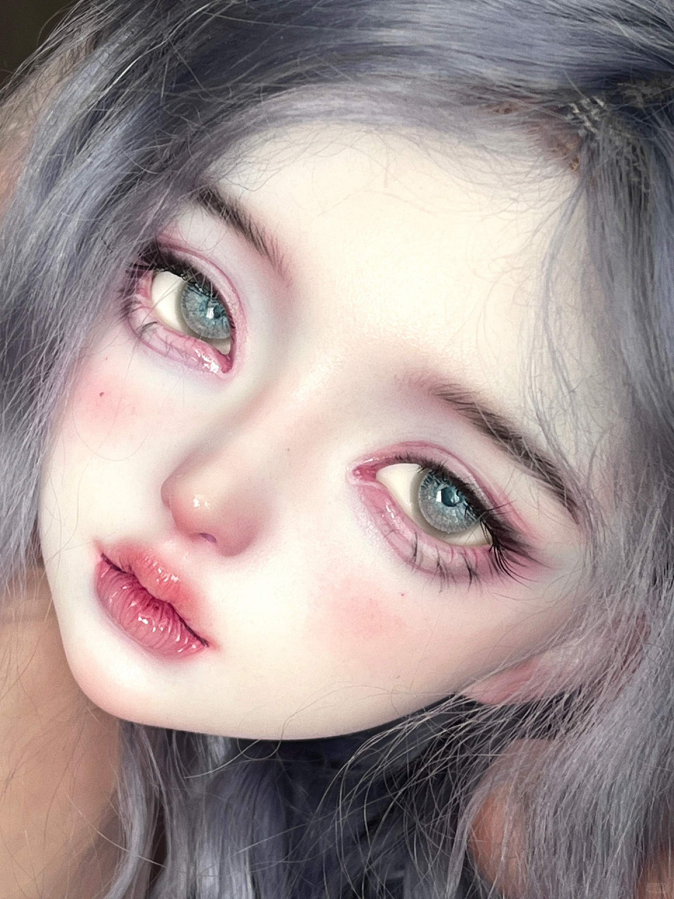 【bjd真人肌理粉紫色系妆容教程】 一,目标 本次妆容的目的是为bd