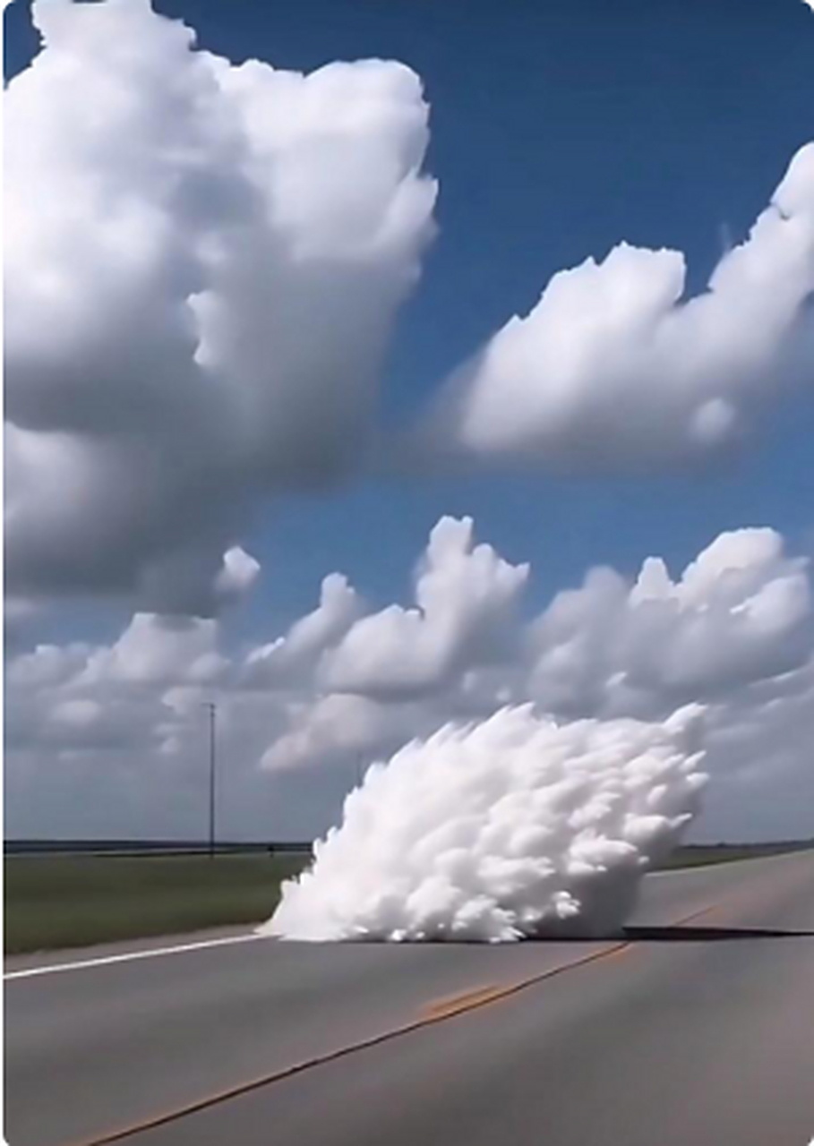 这是啥情况,云掉到地上了?