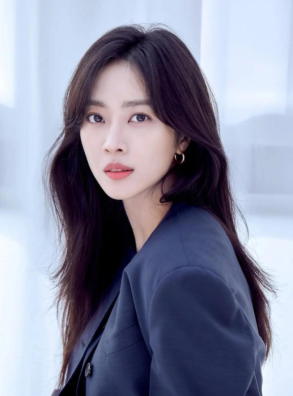 曹宝儿 boah cho,韩国演员,代表作《白种元的小巷餐厅》,《特殊失踪