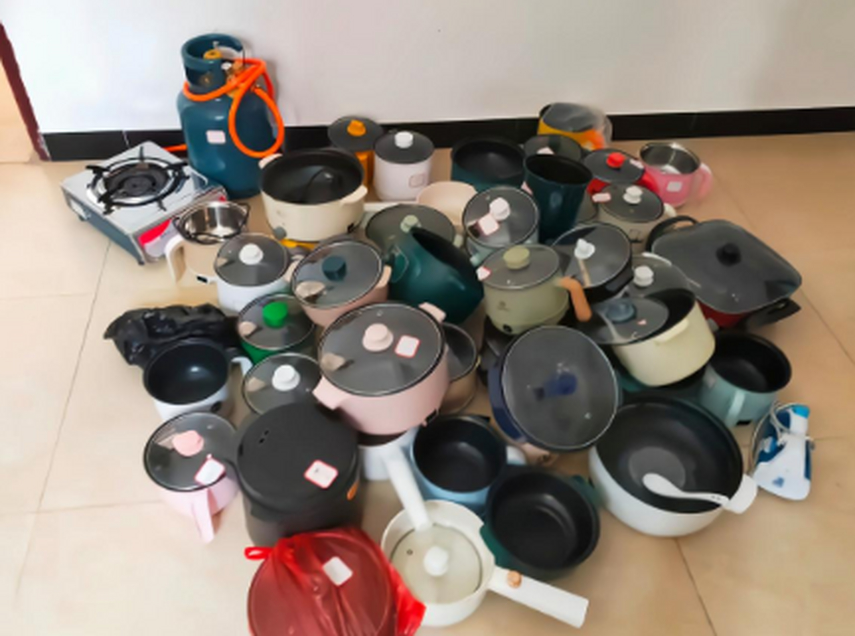 学校查违规电器,关我煤气灶什么事啊?