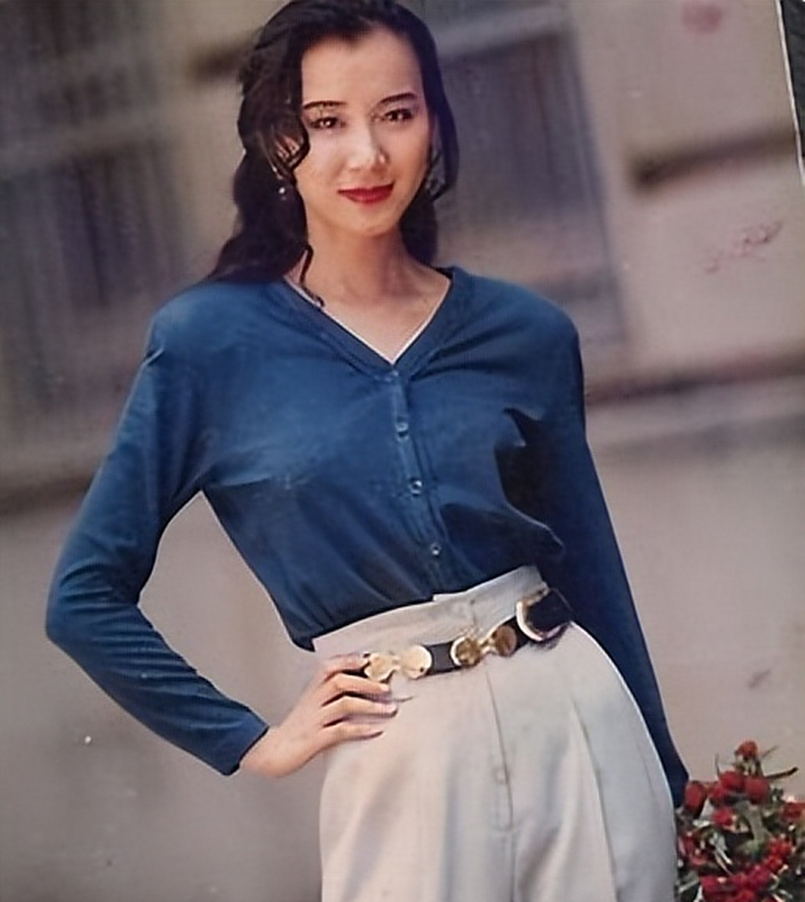 萧蔷年轻的时候号称台湾第一美女,就是说,比志玲姐姐还美的那种,而且