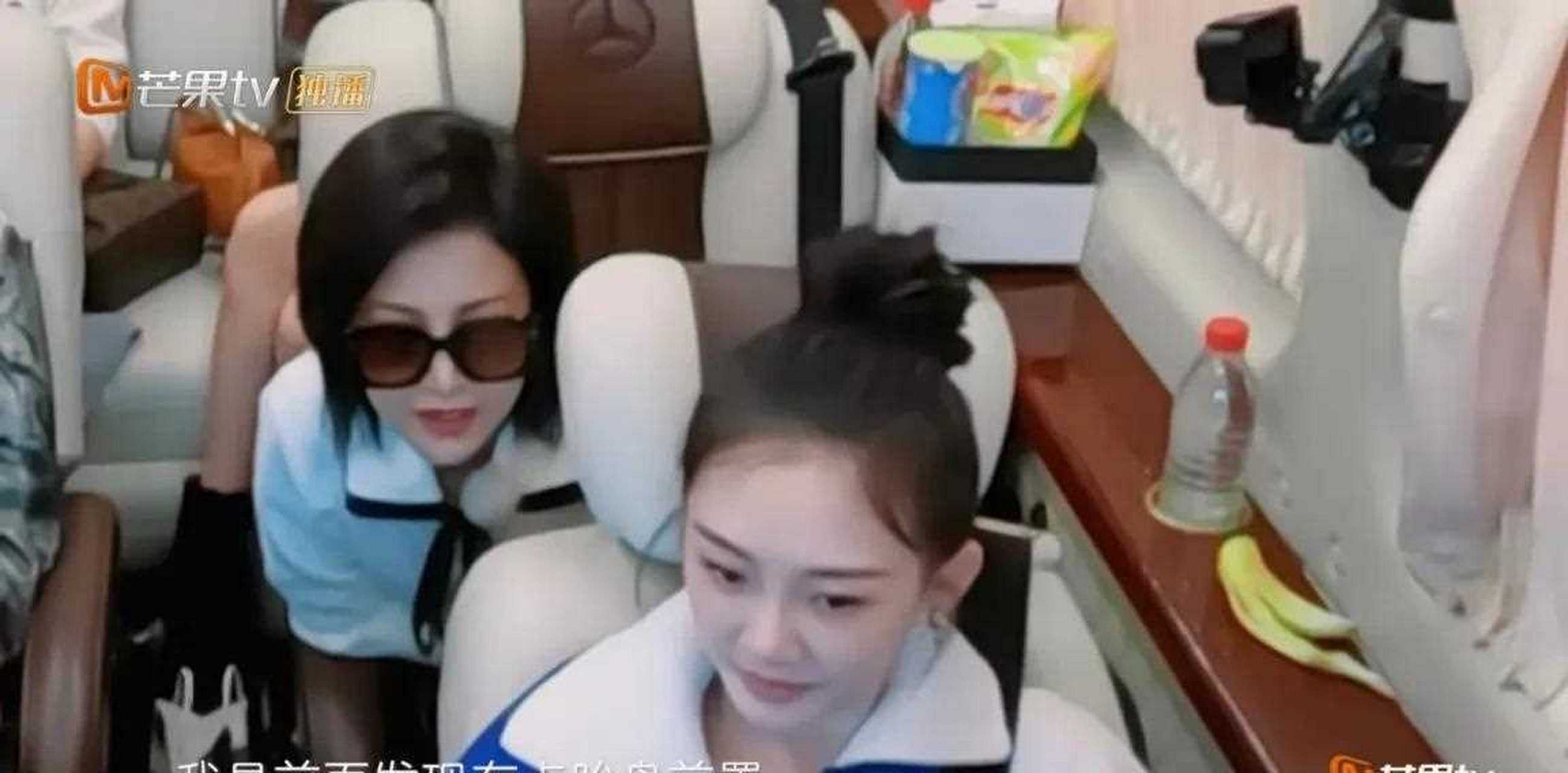 鲍蕾:"我怀孕的时候早期是发现胎盘前置,就是怀孕才28周的时候,就见红