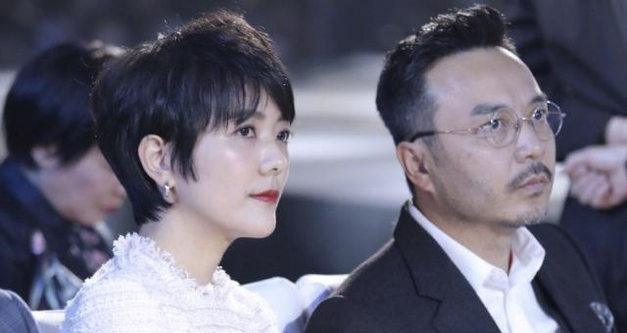 同时,杨乐乐更是晒出了儿子小沐沐的近照,才四岁多的小沐沐长高不少