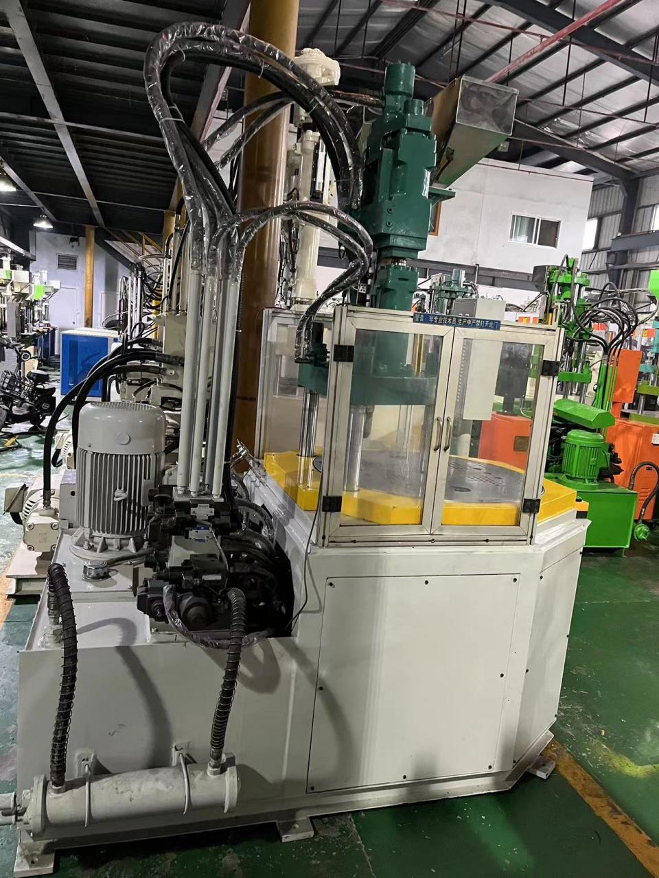 全电动立式注塑机受欢迎的原因  全电动立式注塑机之所以在市场上受