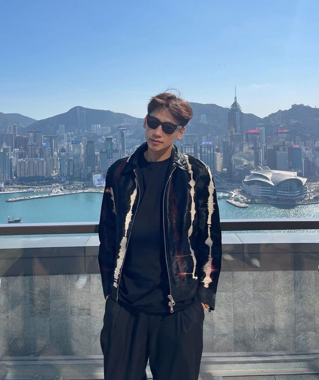 逃过了韩国酵母的男艺人 rain 李栋旭 孔侑 李准基