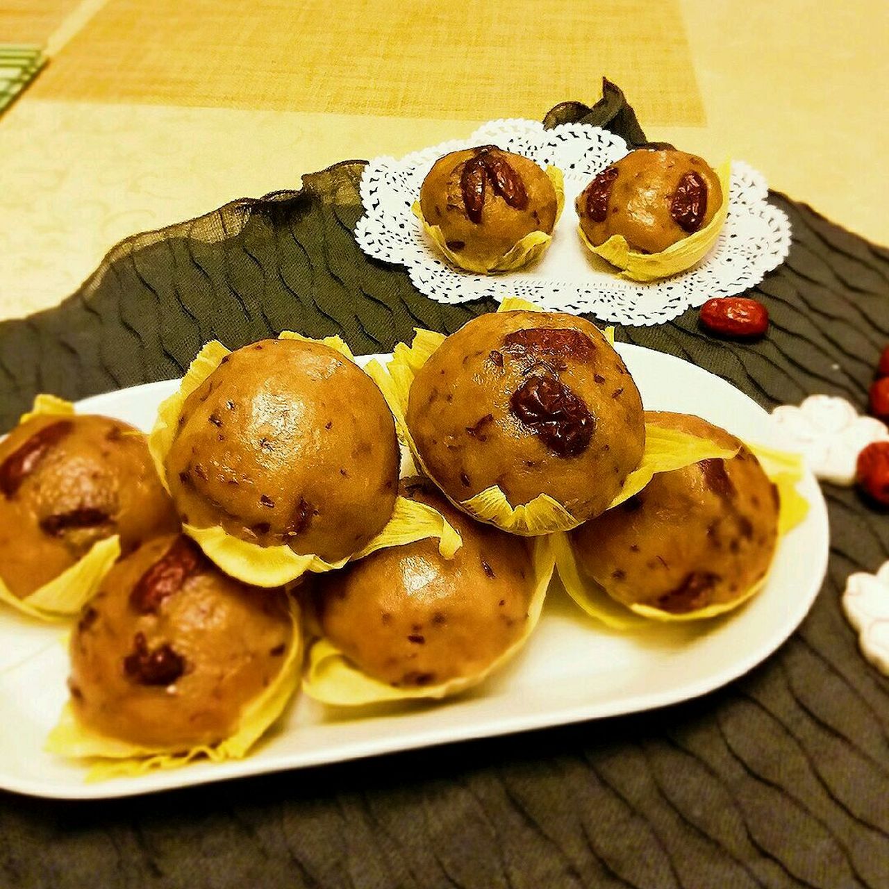 今天是小年用家里常备的红枣红豆糯米粉做了好吃营养的美味年糕枣香豆