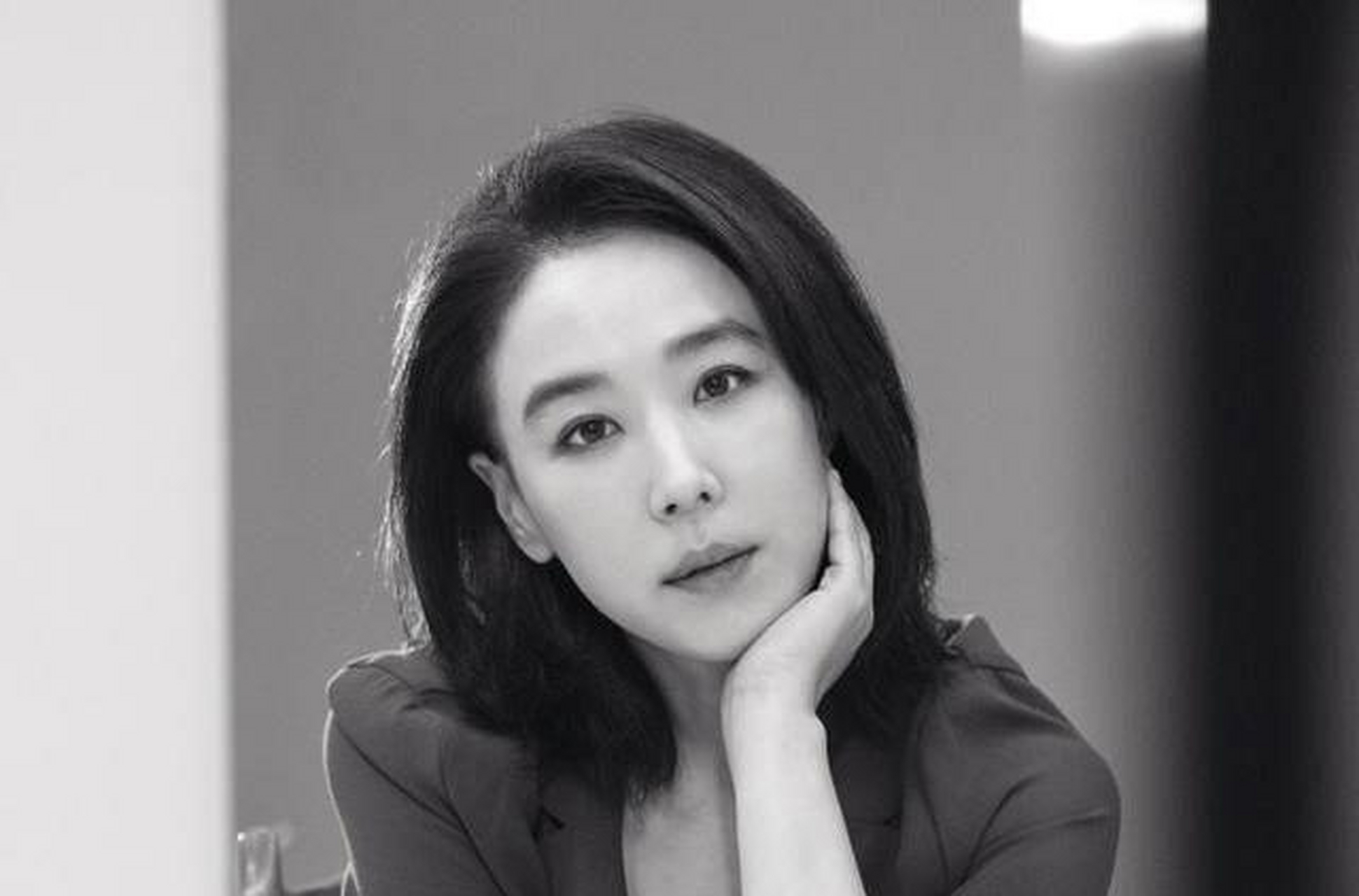 姜受延是韩国影视圈中的一颗新星,也是韩国电影走向世界的第一颗韩流