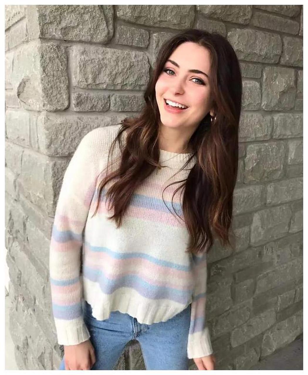 加拿大身高180超模,甜美长相魔鬼身材,一双大长腿百看不腻