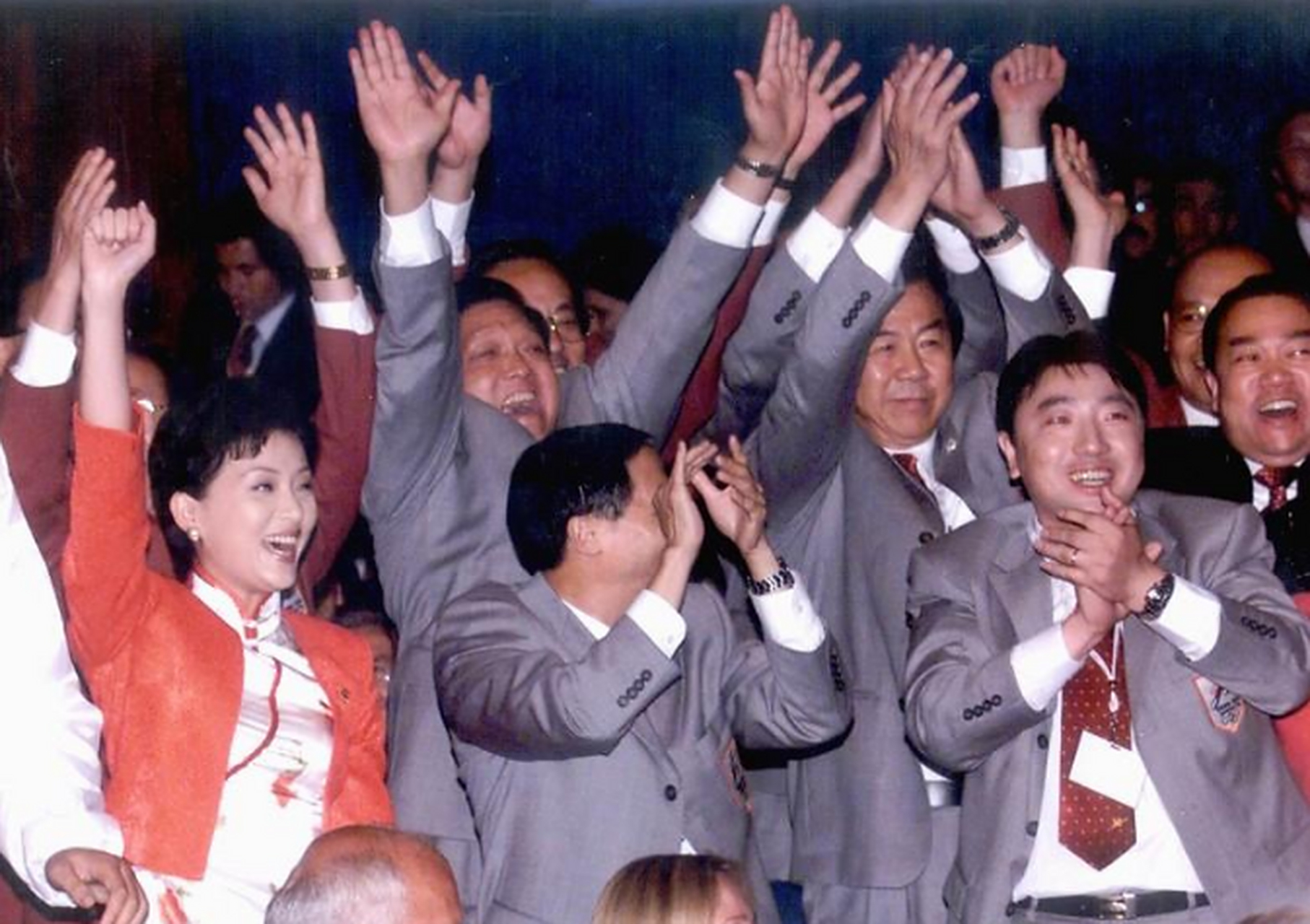 2001年申奥成功是无数人努力的结果,谁也不会忘记1993年中国申奥的