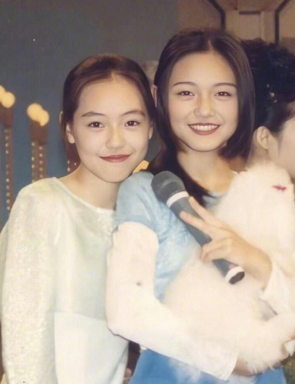 大小s刚出道时的照片,我觉得小s比大s更美啊!