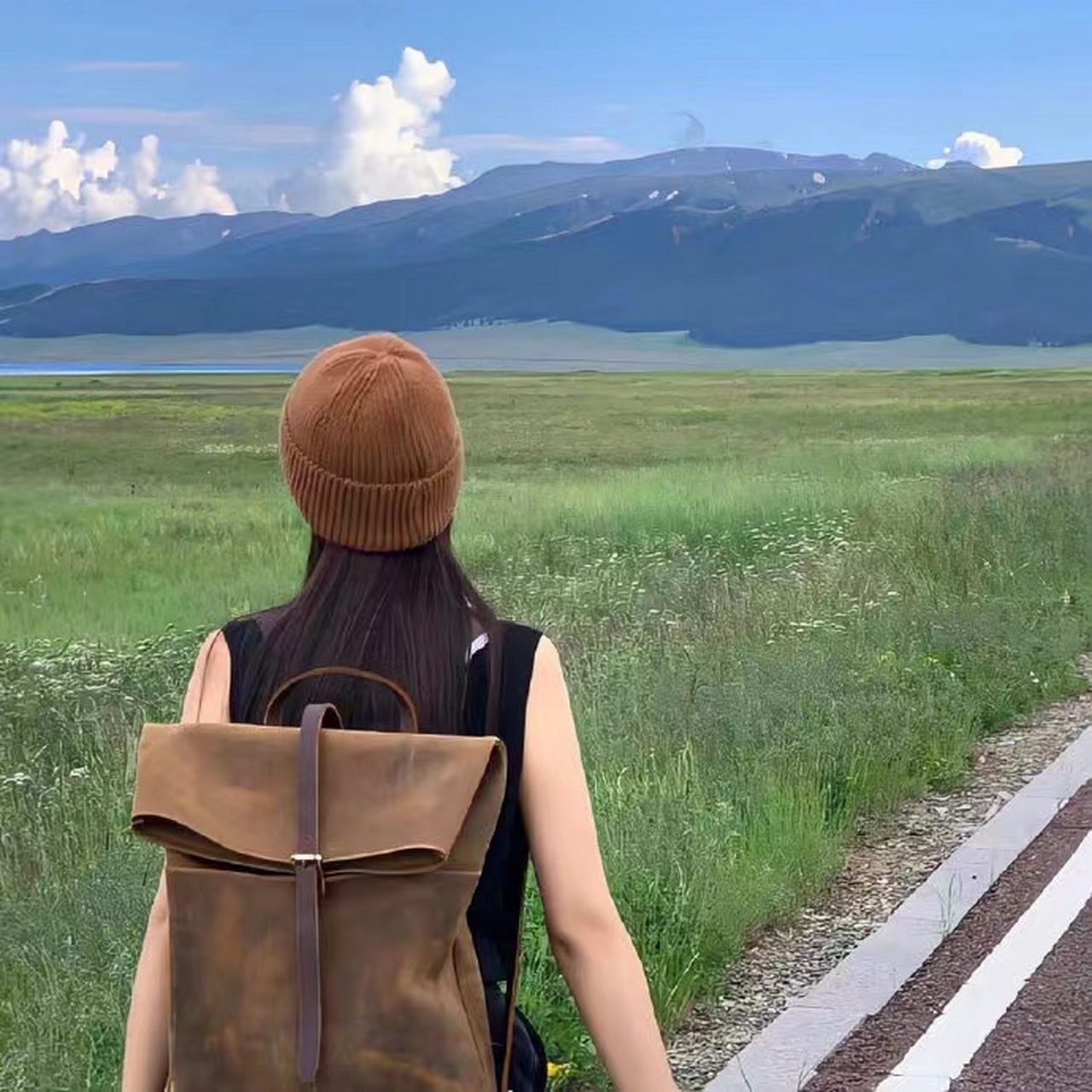 背起行囊开始一个人漫漫的旅行.