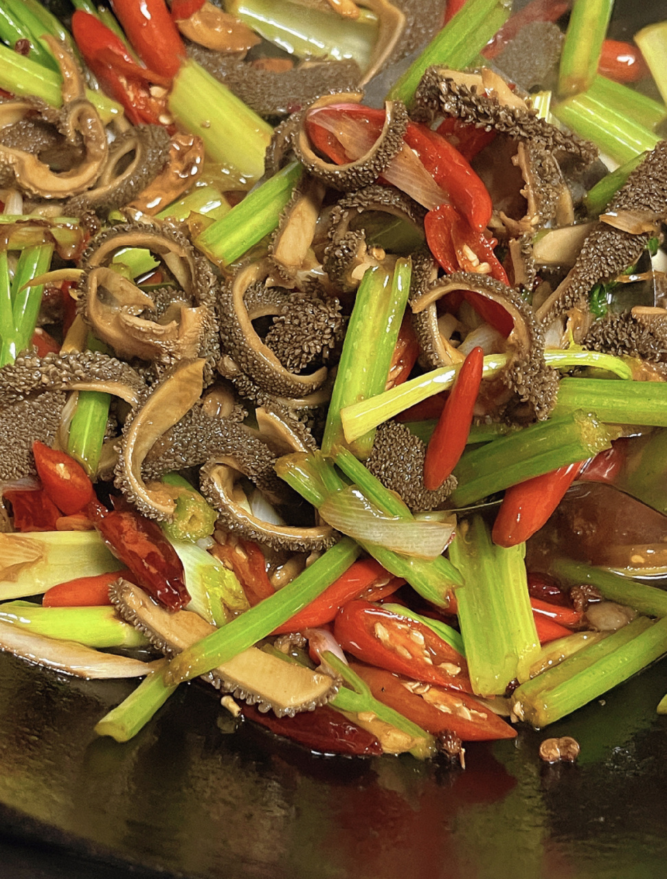 简单又好吃的家常菜,爆炒羊肚 又辣又香好吃到无法拒绝,经常去的一家