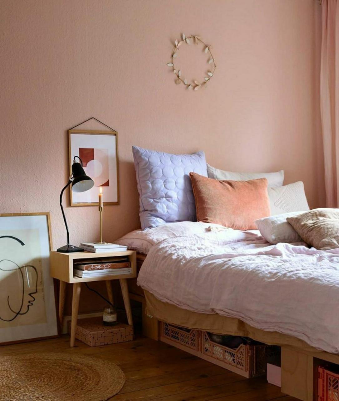 温柔满分,参考性强的粉色少女系原木风.  你喜欢这样的装修吗?