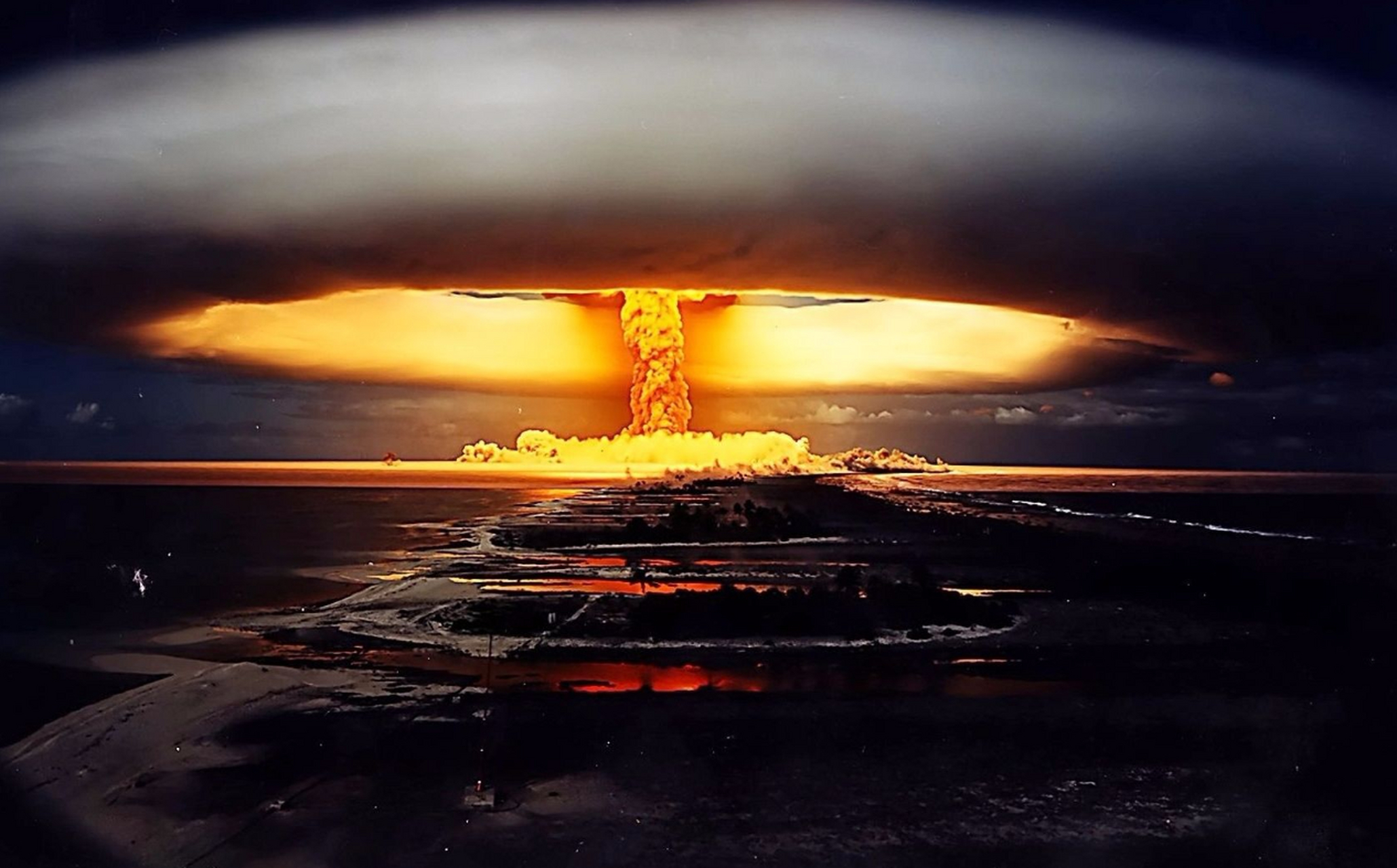 天启大爆炸最突出的特点就是爆炸范围极广,且现象奇特,伤亡人数众多.