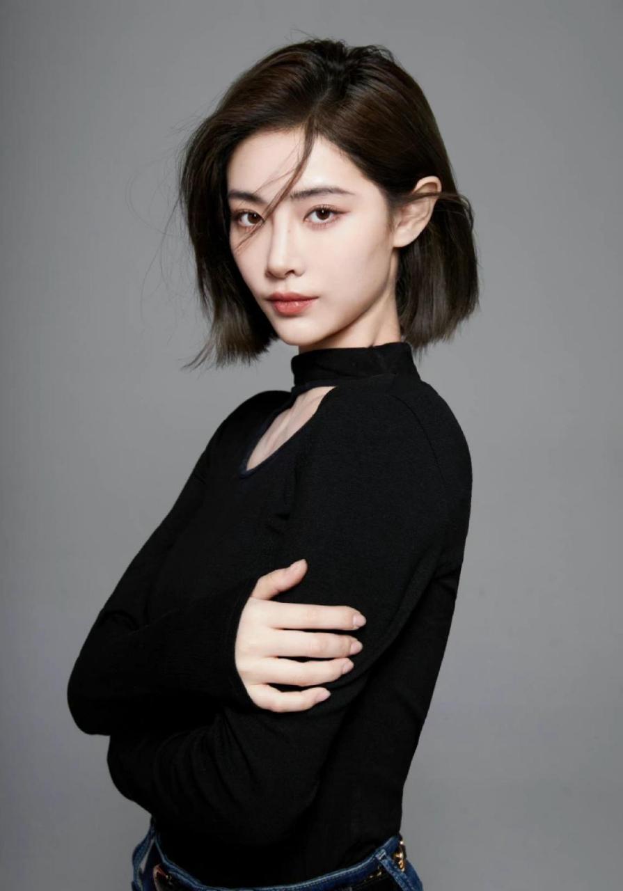 短发许佳琪,气场真的好强呀!