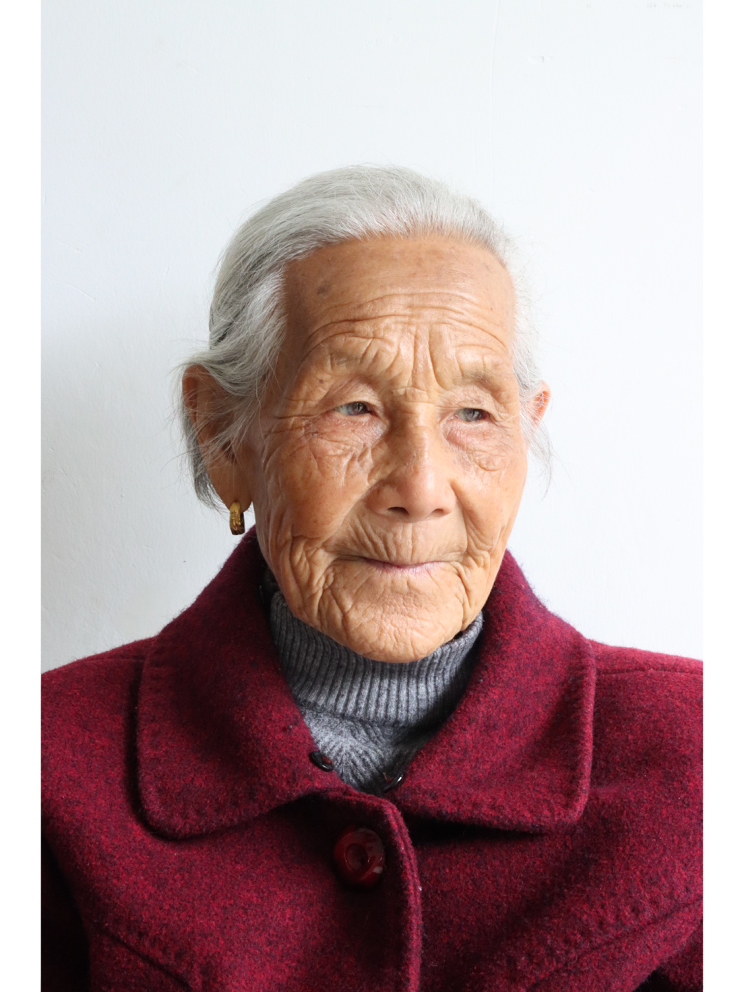 离开  96岁的外婆摔了一觉之后以惊人的生命力恢复