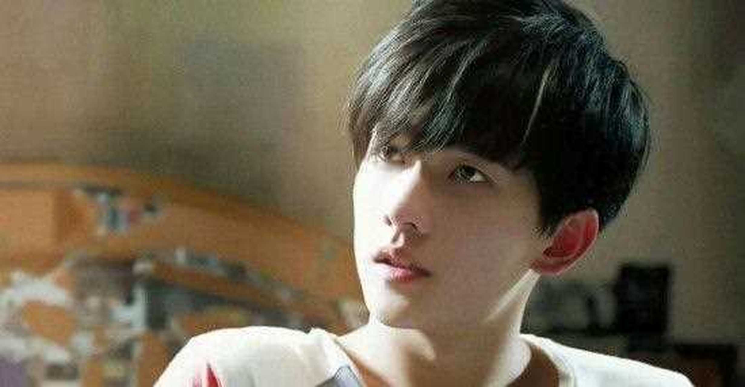 [抓狂] 剧版《小时代》,杨洋演了一个小角色,和顾里的弟弟顾淮是一对