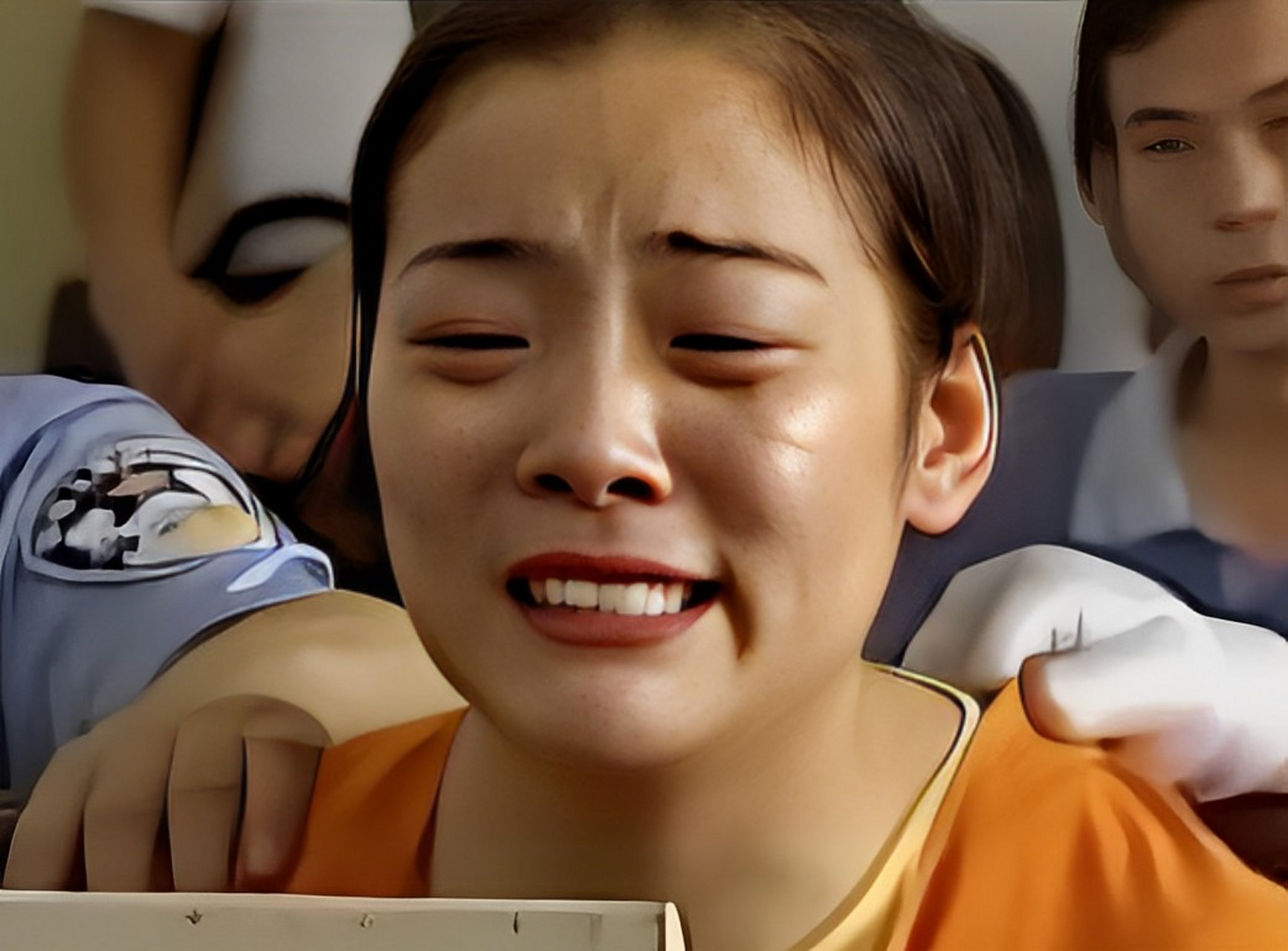 " 她嗜赌如命,输了几十万,掏空了家里的积蓄,绑架了8岁的小女孩小威