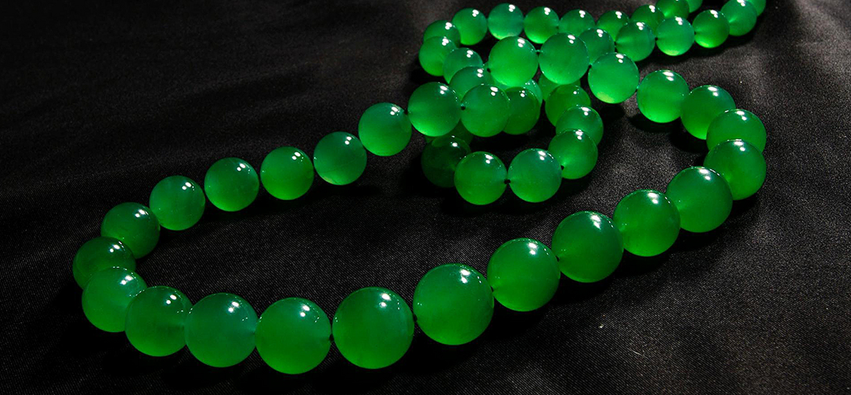 反正买不起,也买不到,玻璃种帝王绿纯欣赏 玻璃种帝王绿翡翠是翡翠