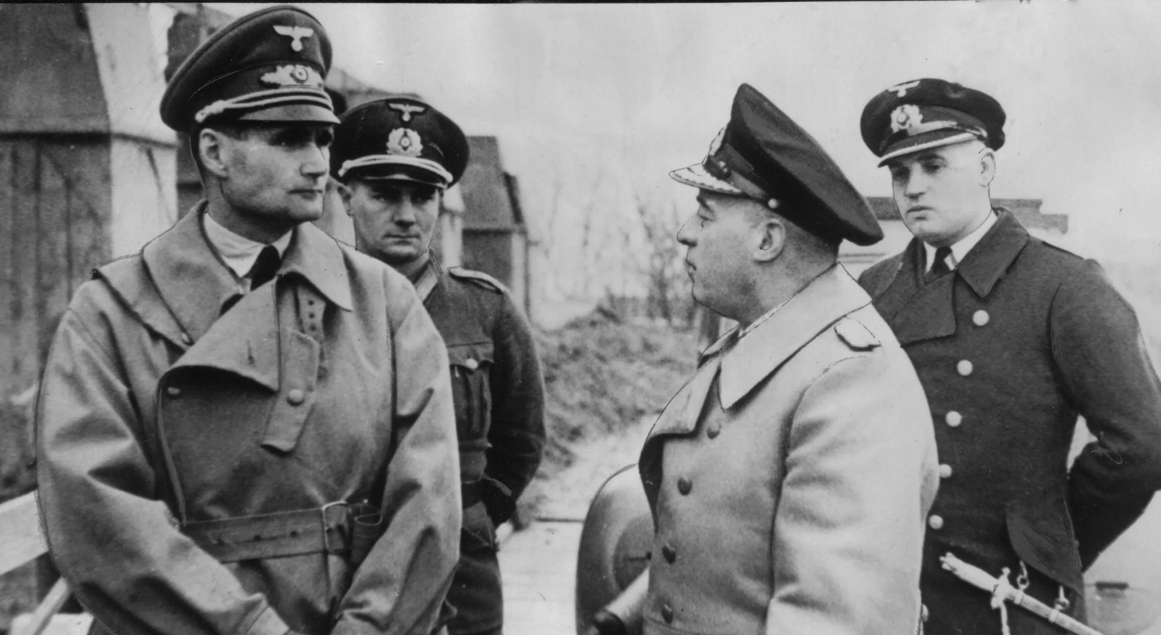 图像大历史# 图为1941年1月,帝国副元首鲁道夫·赫斯(rudolf hess,左