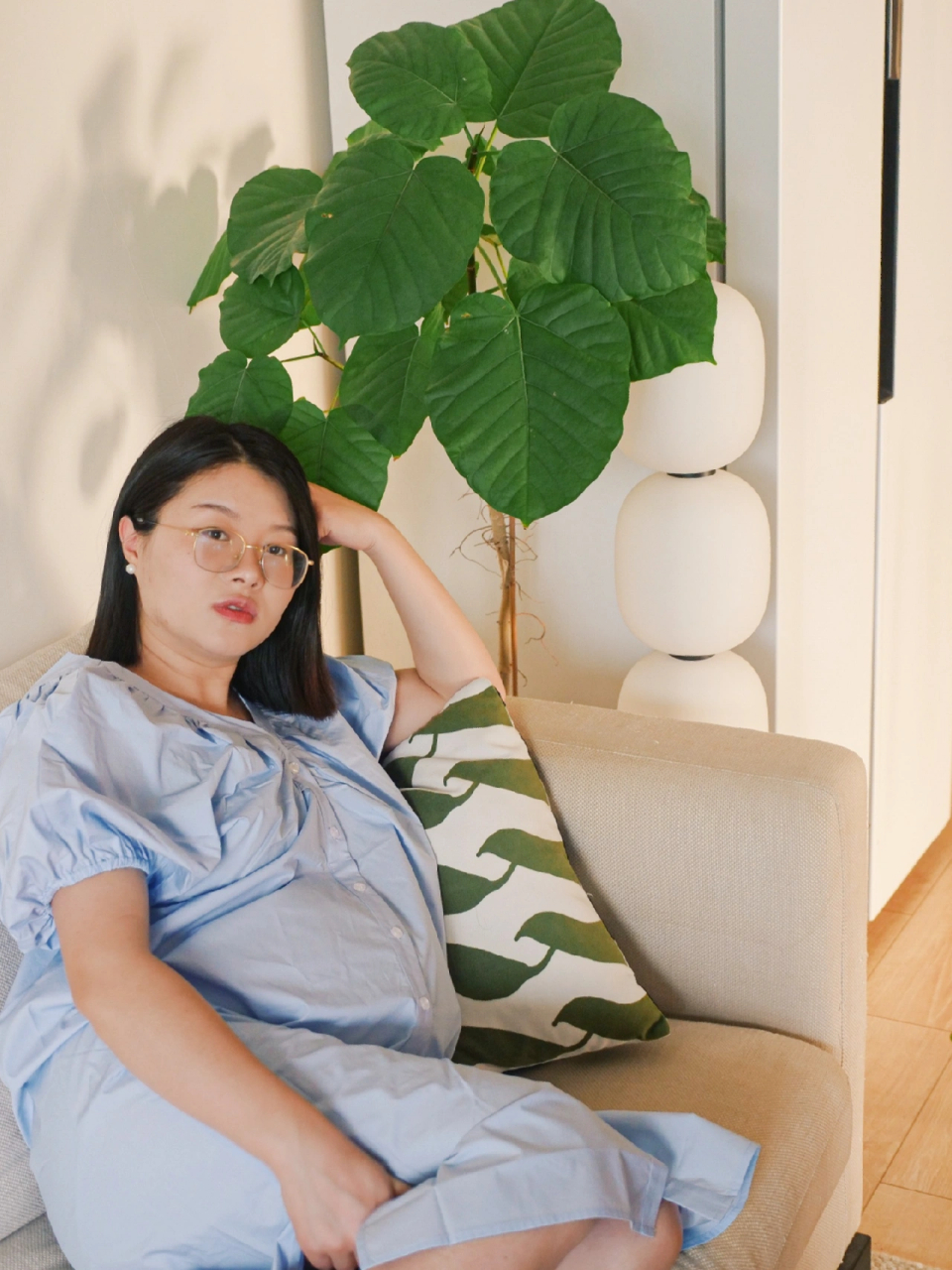 孕29周,肚子大得像已足月