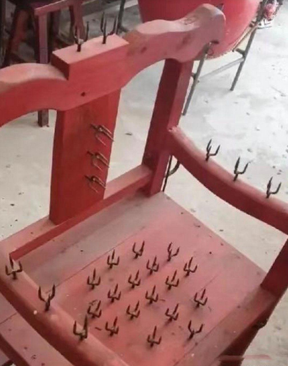 非武林盟主不可以坐的宝座