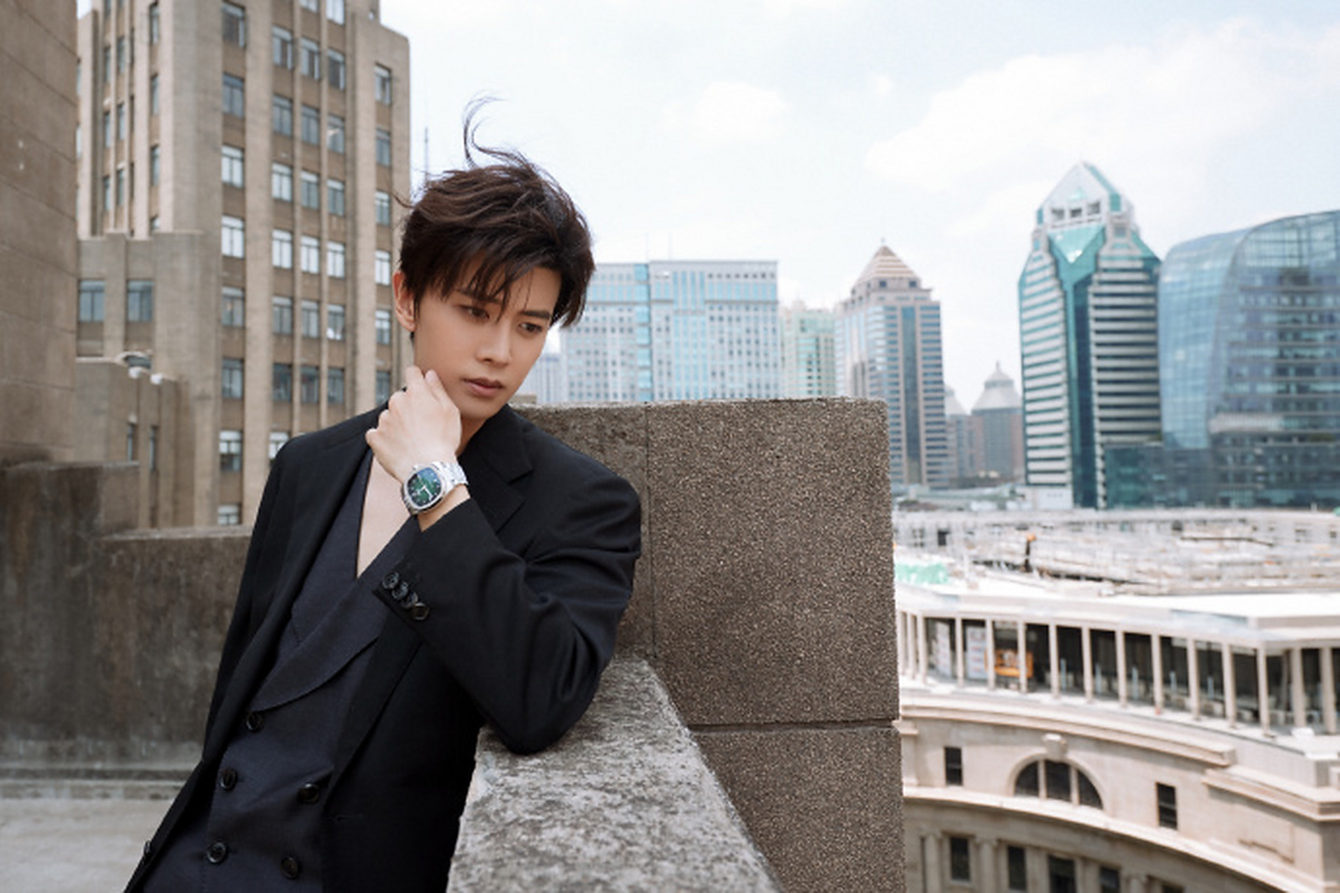 来份高冷任嘉伦 ,感受清爽帅气!  #任嘉伦写真集