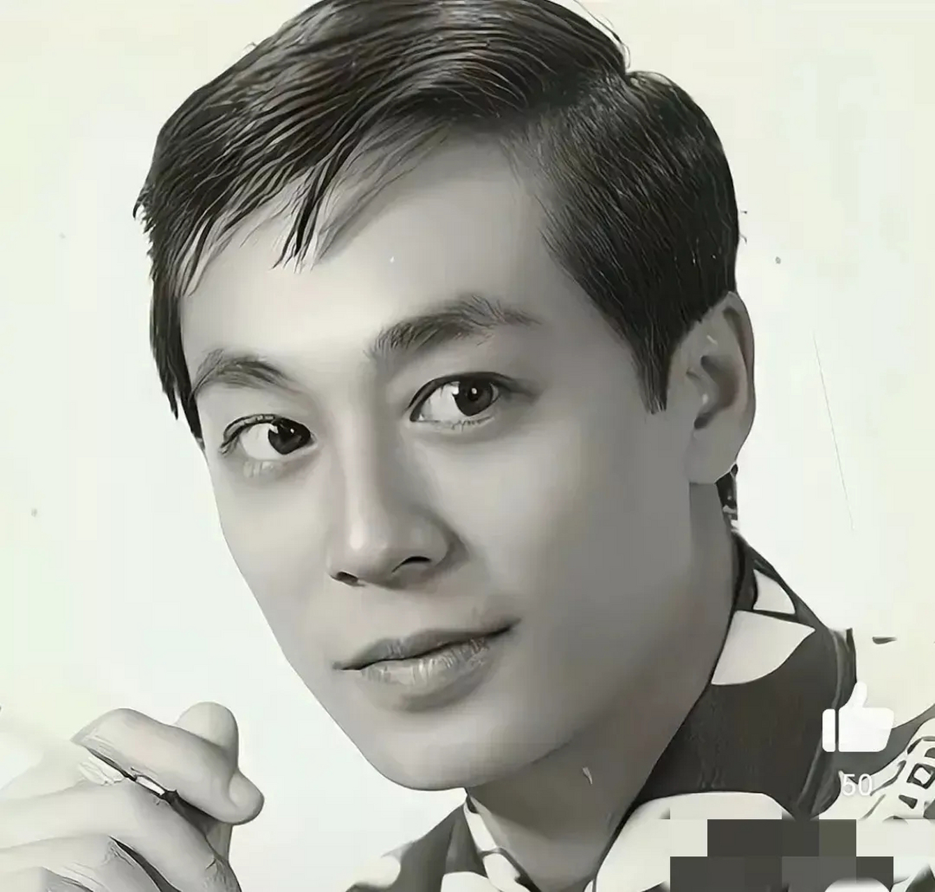 年轻时候的曾江真的好帅气呀,论颜值,堪称完美!