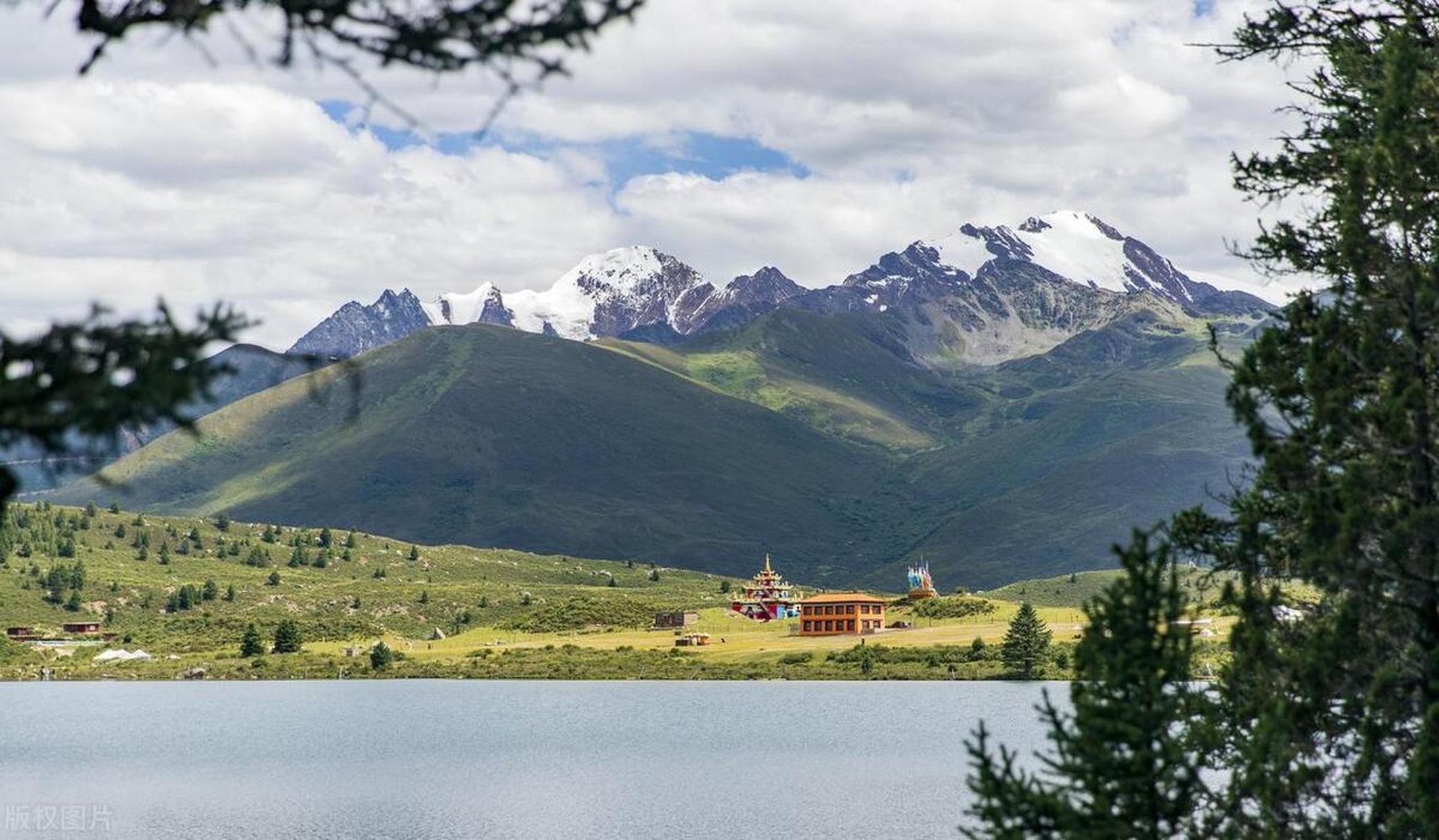 每天认识一个小众旅游景点丨巴塘·措普沟  如果说新都桥是摄影师的