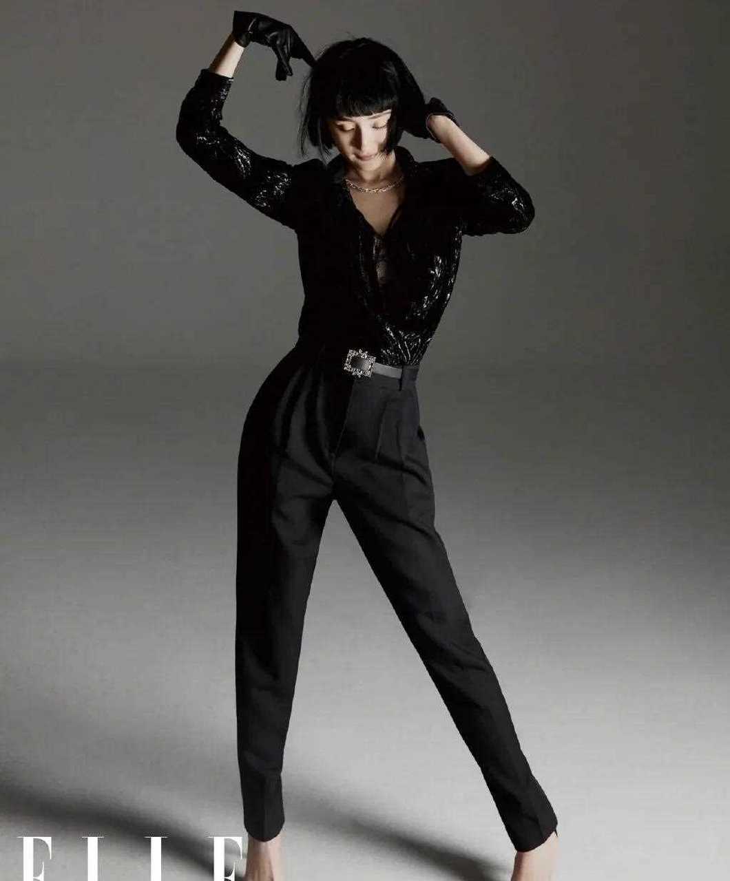 杨幂身穿gucci2020早秋系列,登上了《elle》六月刊封面.