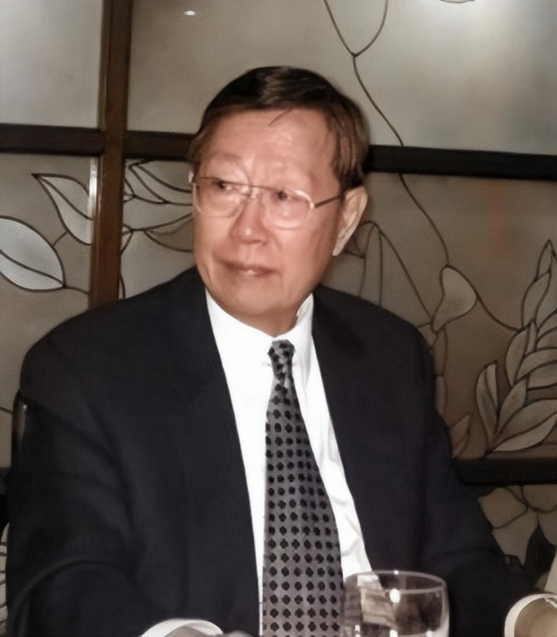 美国唯一的华裔二星少将,他的名字叫傅履仁,他的祖先是满清红旗,原姓