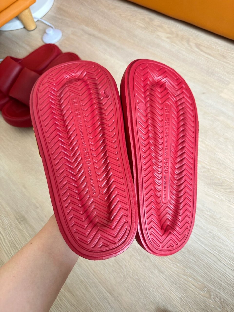 为什么结婚以后才发现这双拖鞋  结婚后才发现,这双eva材质拖鞋实用又