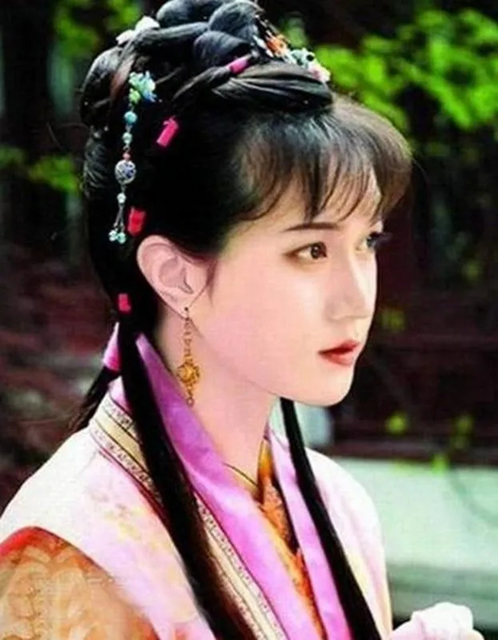 男扮女装,陆毅眉眼如画,严屹宽神秘惊艳,李易峰明艳动人,黄晓明媚俗