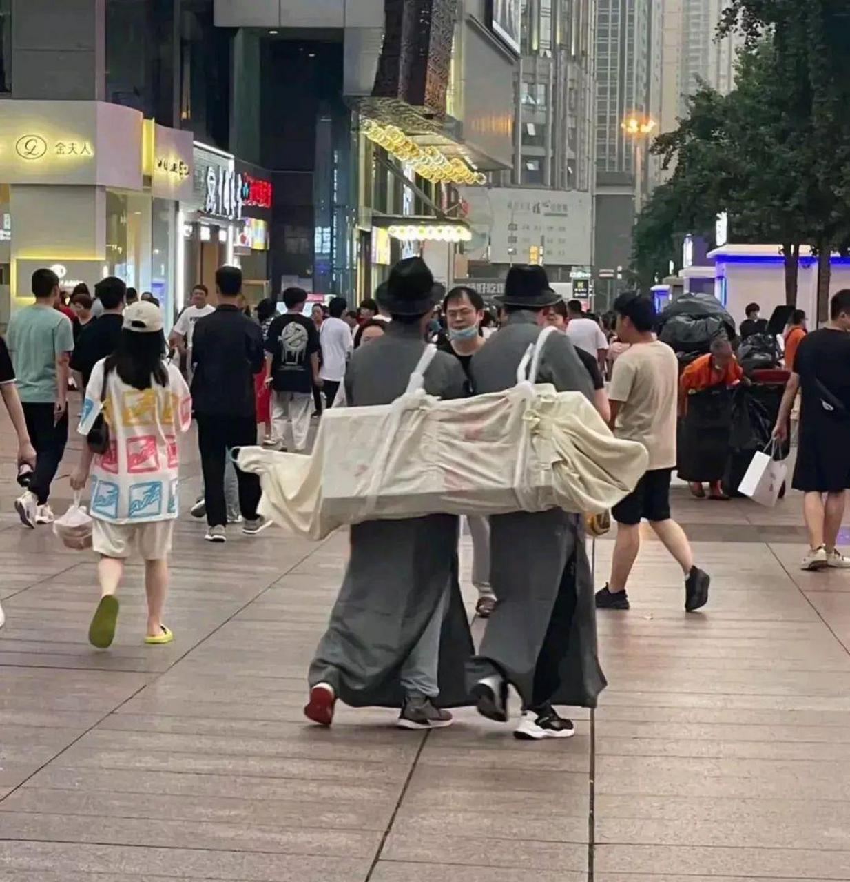 网友:一曲肝肠断,天涯何处觅知音 #趣图搞笑